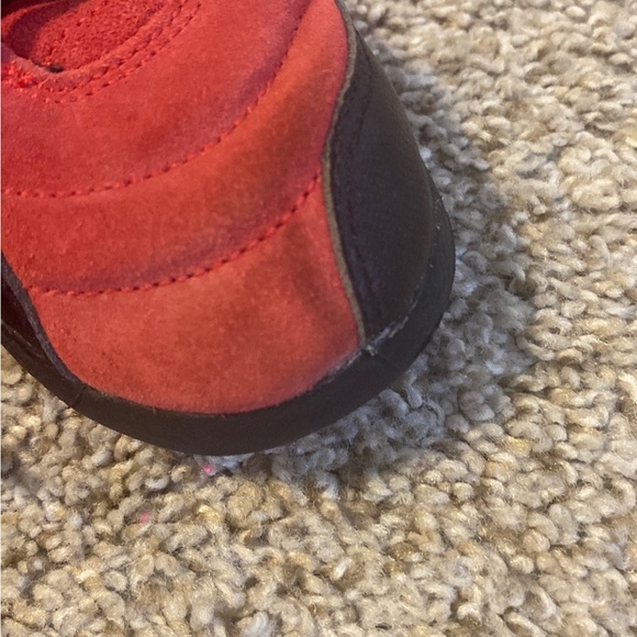 Kids Jordans - Picture 2 of 4